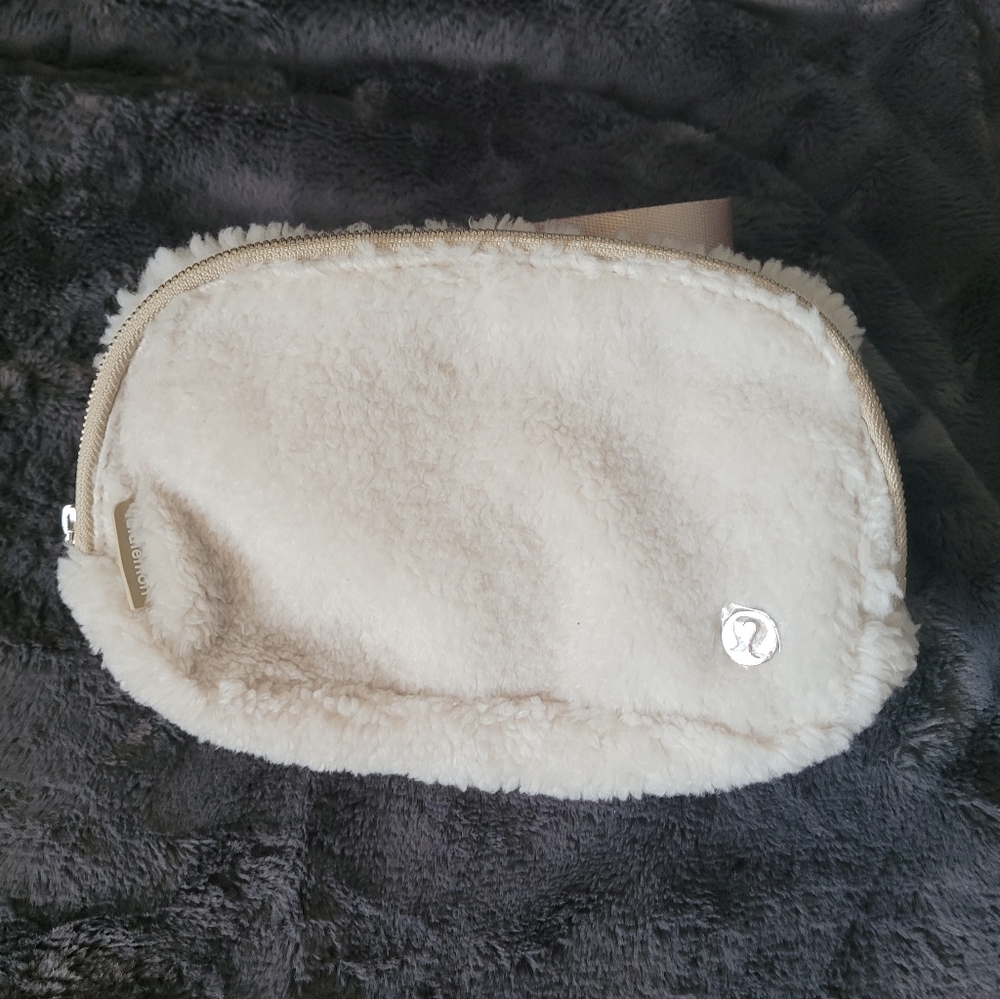 Lululemon Fleece Everywhere Belt Bag